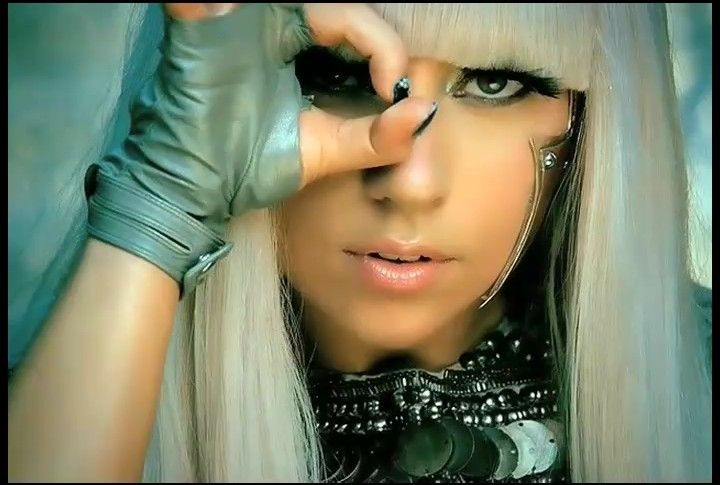 biographie de LADY GAGA